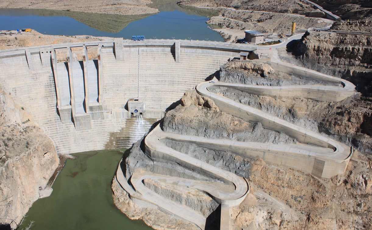 کمیته ملی آبگیری سد مخزنی هایقر فارس، الزامات آبگیری این سد را بررسی کرد